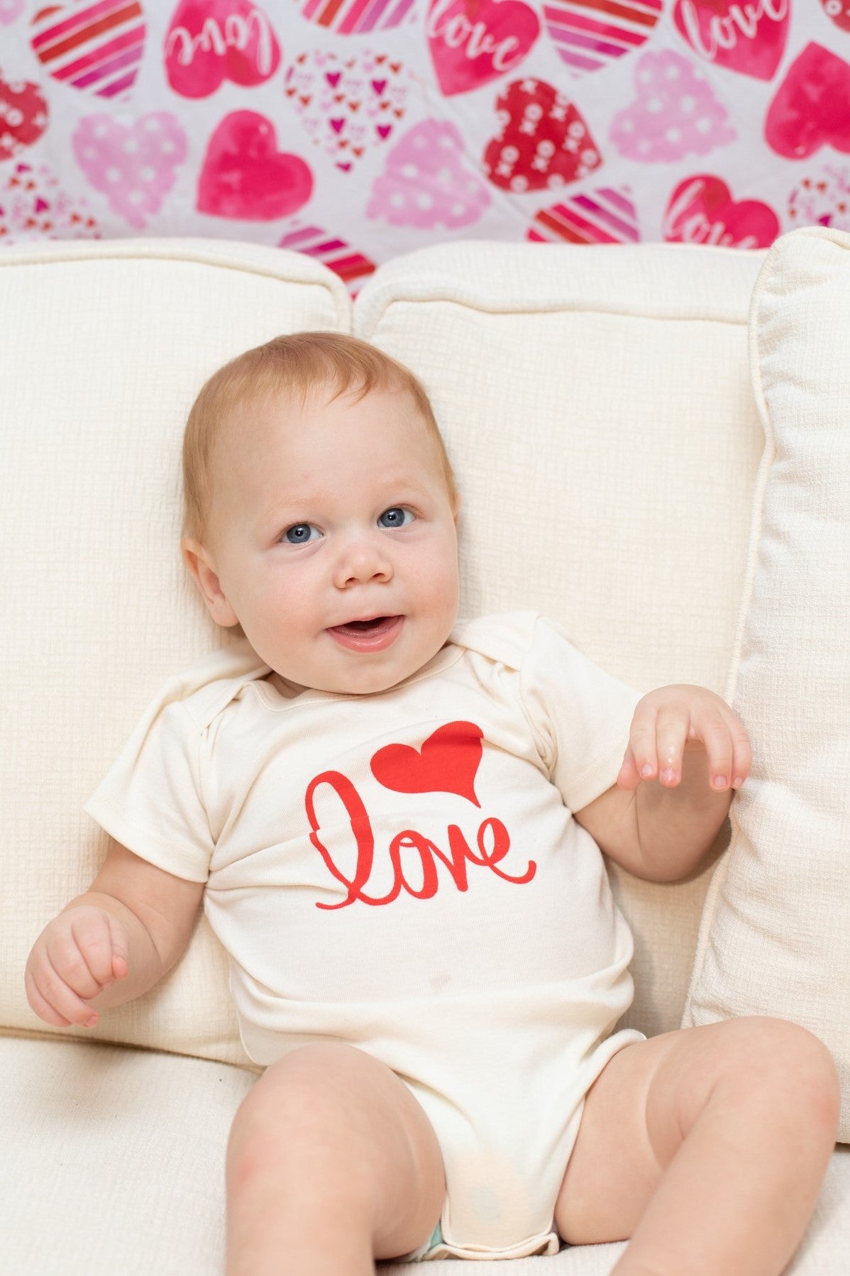 100% Cotton Letter and Heart-shaped Print Short-sleeve Baby Romper